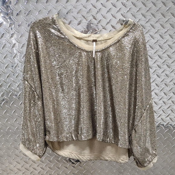 Free People Tops - Free People Gold Sequin Oversized Flowy Swing Top 3/4 Sleeves Women's Sz S/M